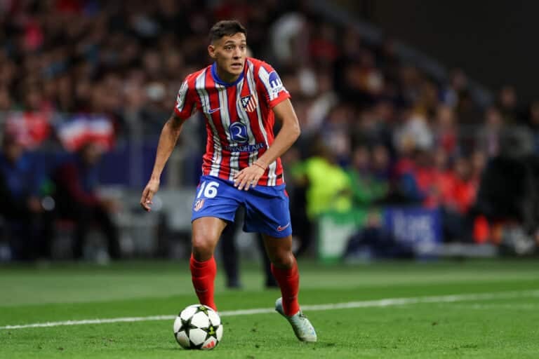 L'Avenir de Nahuel Molina : Entre Incertitude et Transferts en Serie A