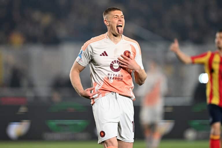 Villarreal vise Artem Dovbyk : enjeux et rivalités à la clôture du mercato